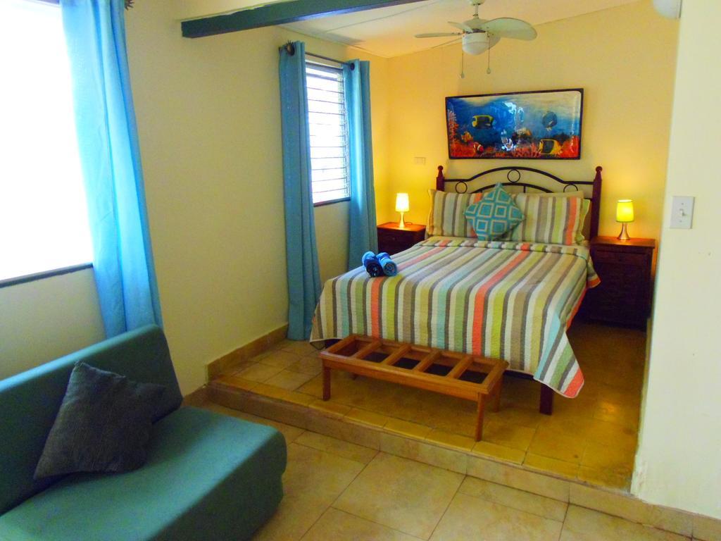 Casa Del Sol Bed And Breakfast Contadora Island エクステリア 写真