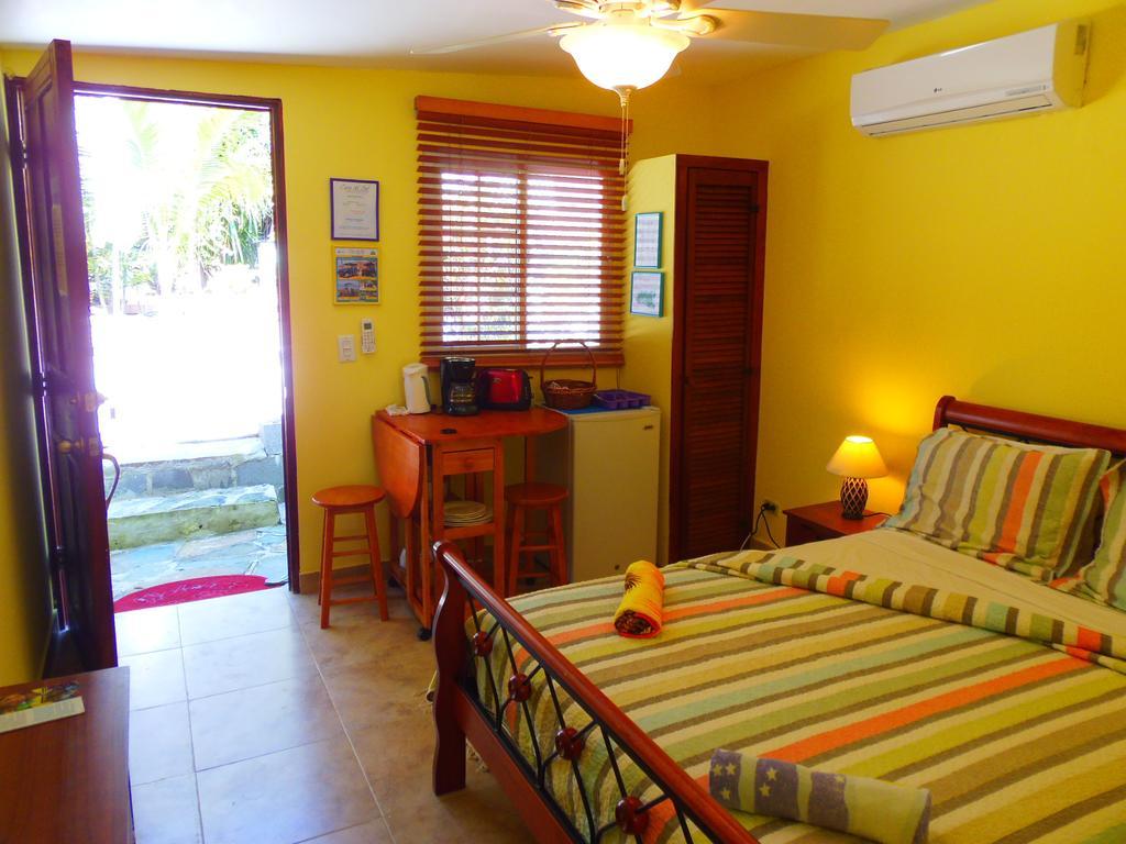 Casa Del Sol Bed And Breakfast Contadora Island エクステリア 写真